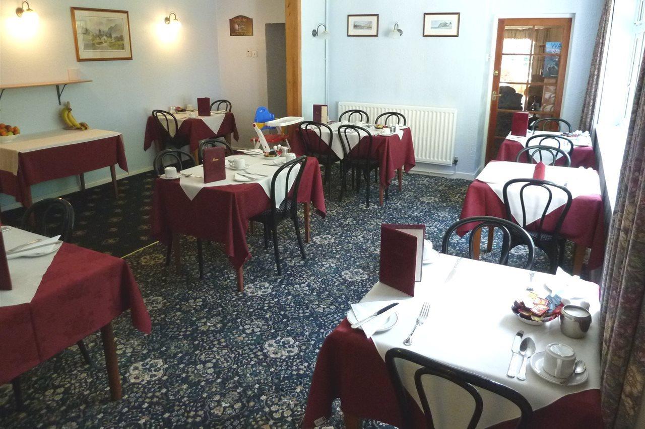 Bron Menai Guest House Caernarfon Buitenkant foto