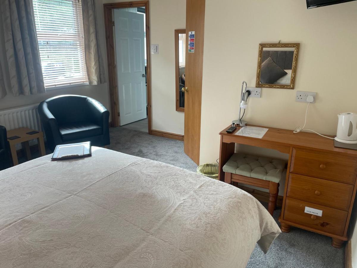 Bron Menai Guest House Caernarfon Buitenkant foto