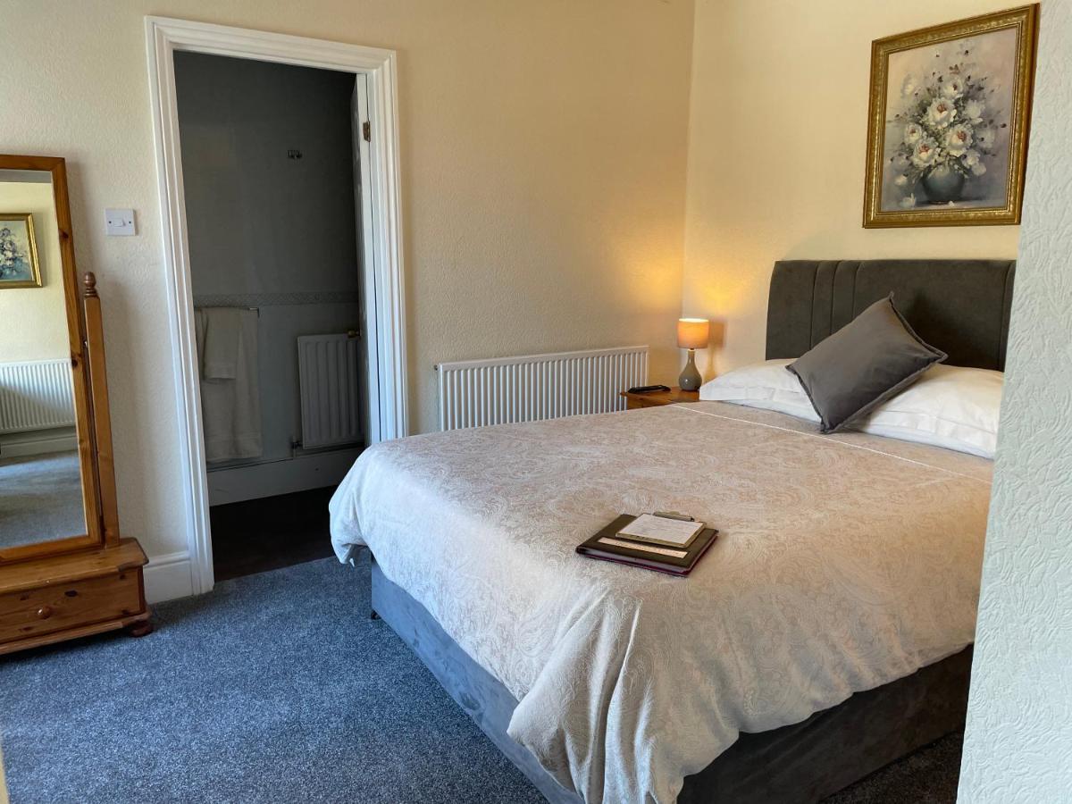 Bron Menai Guest House Caernarfon Buitenkant foto