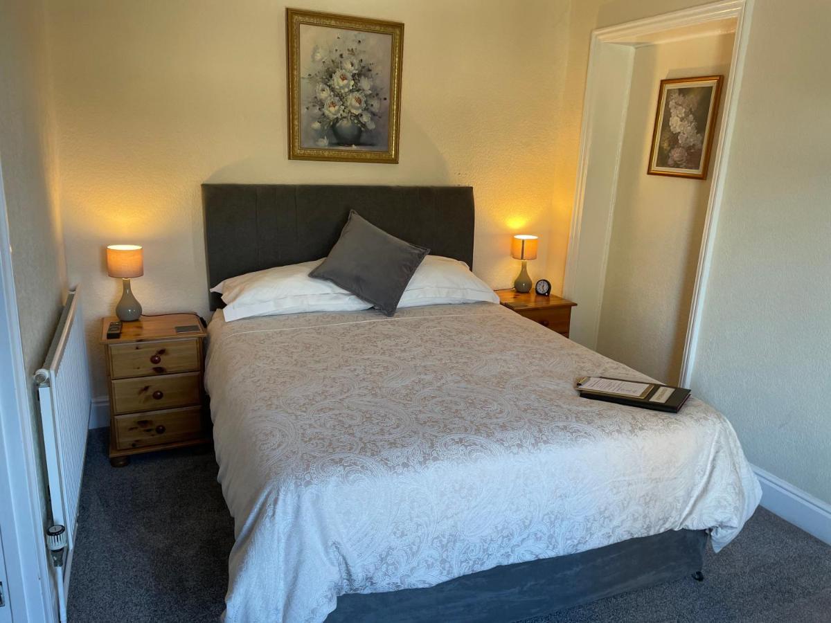 Bron Menai Guest House Caernarfon Buitenkant foto