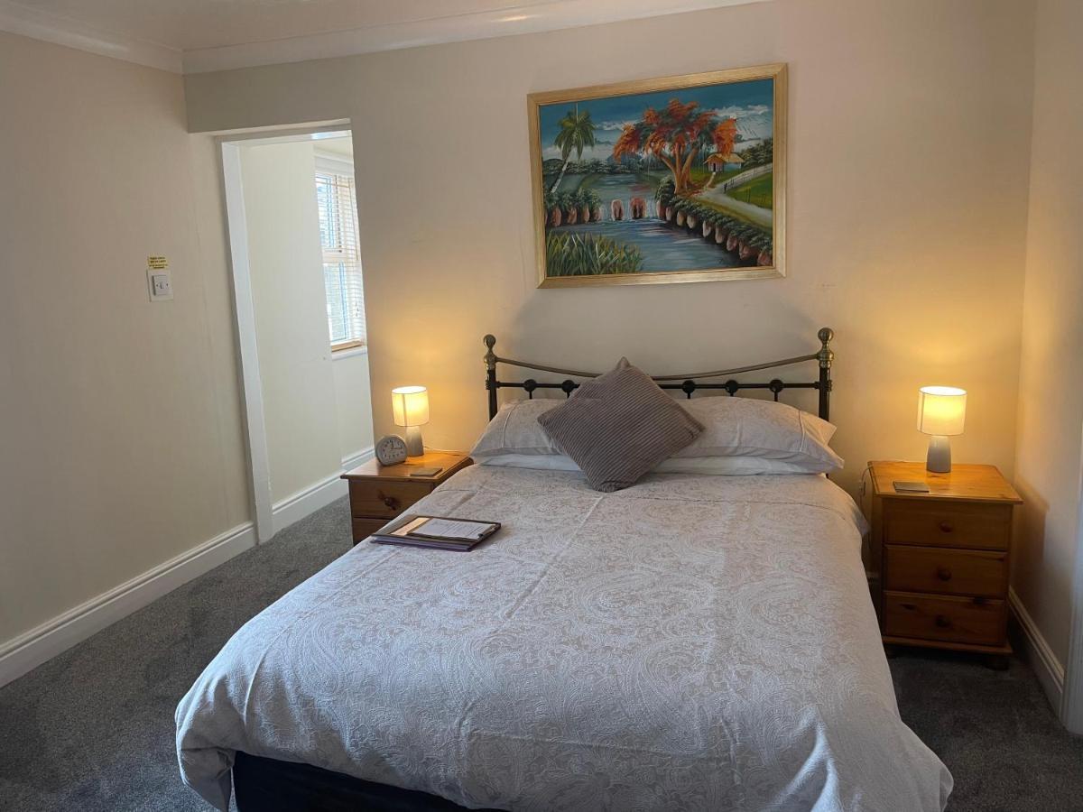 Bron Menai Guest House Caernarfon Buitenkant foto