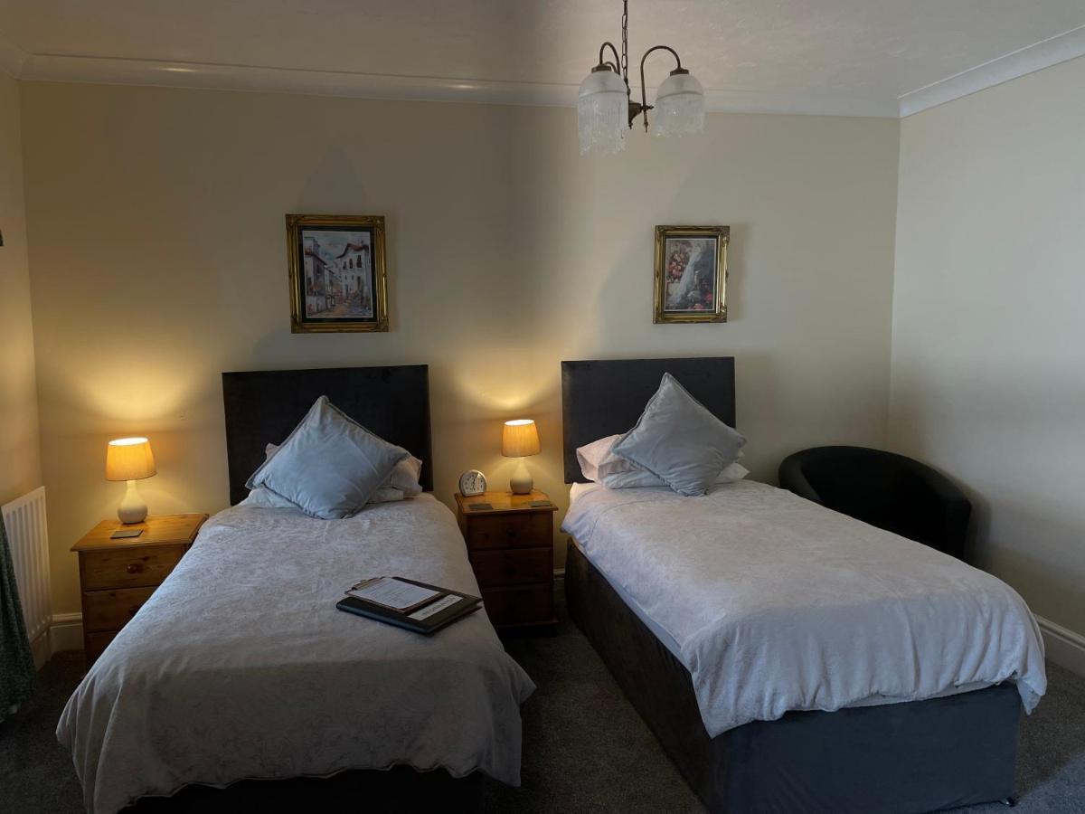 Bron Menai Guest House Caernarfon Buitenkant foto