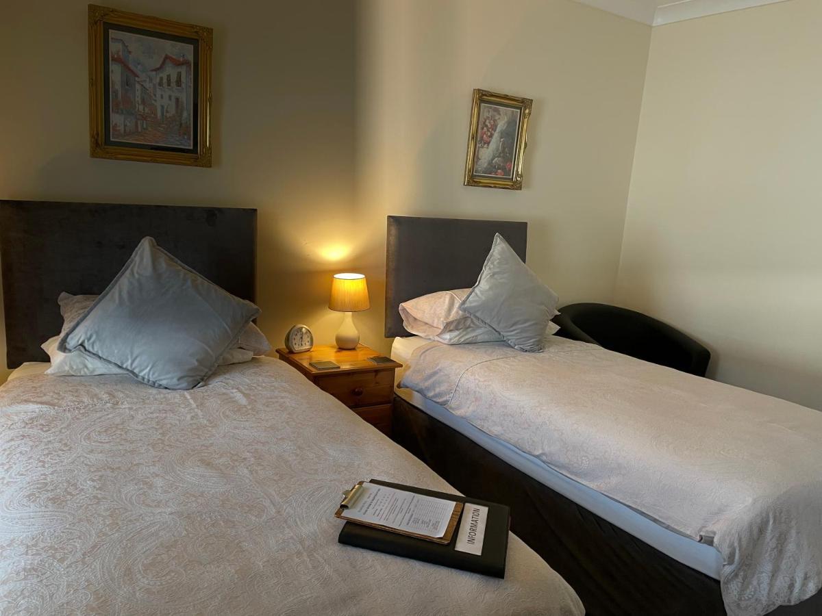Bron Menai Guest House Caernarfon Buitenkant foto