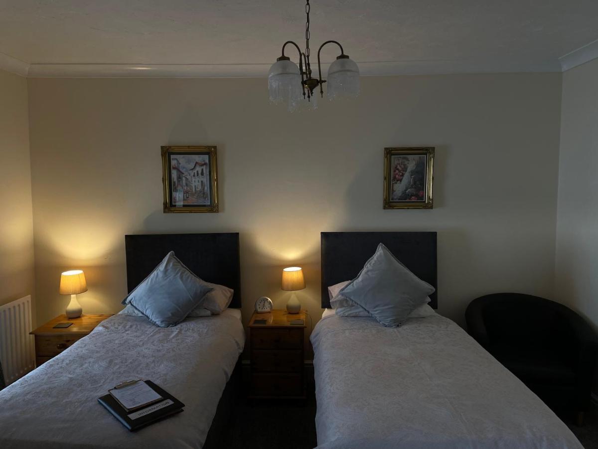 Bron Menai Guest House Caernarfon Buitenkant foto