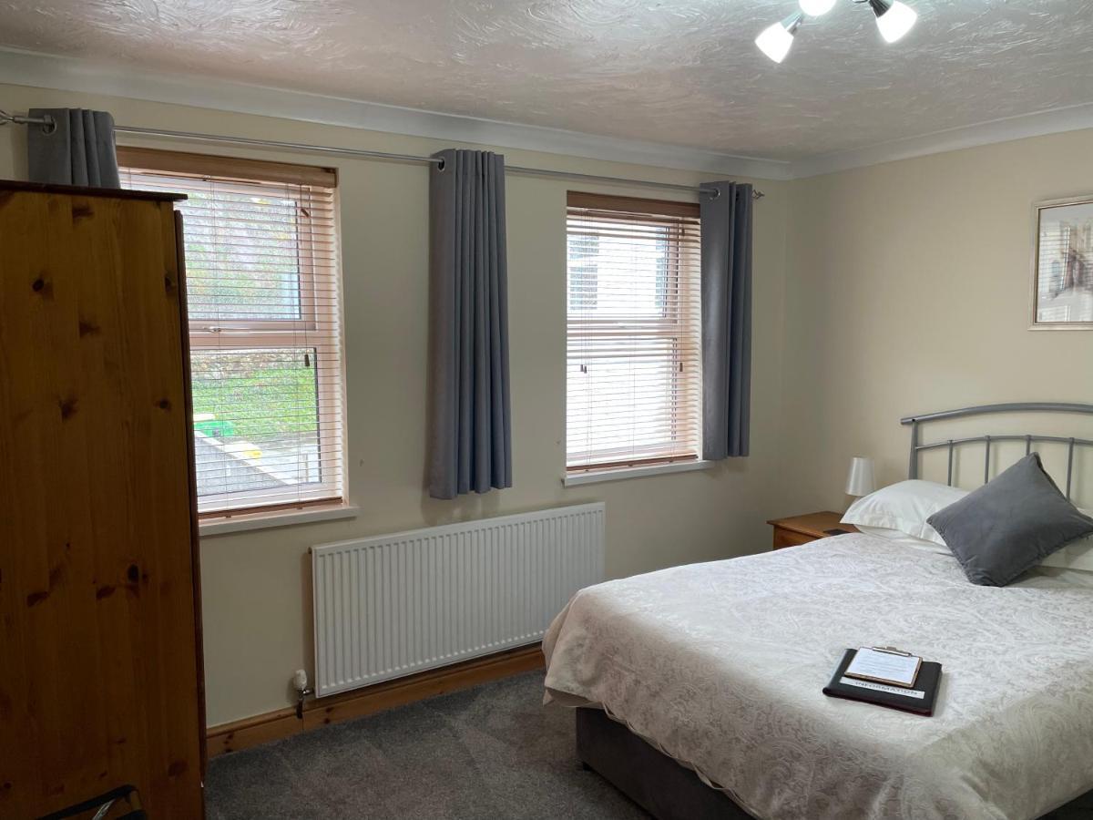 Bron Menai Guest House Caernarfon Buitenkant foto