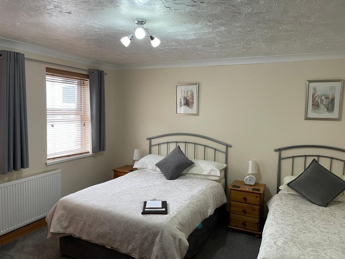 Bron Menai Guest House Caernarfon Buitenkant foto