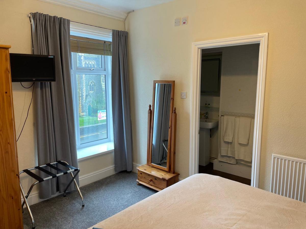 Bron Menai Guest House Caernarfon Buitenkant foto