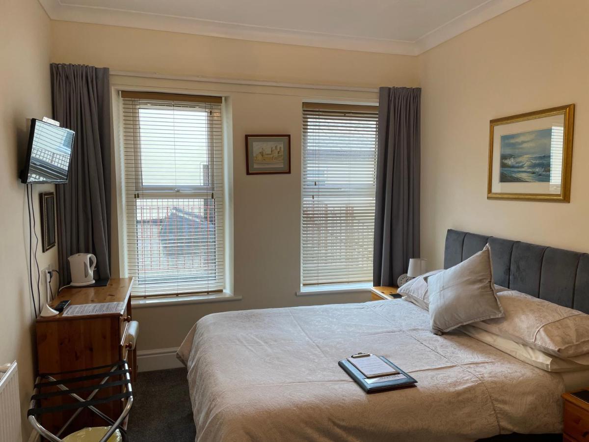 Bron Menai Guest House Caernarfon Buitenkant foto