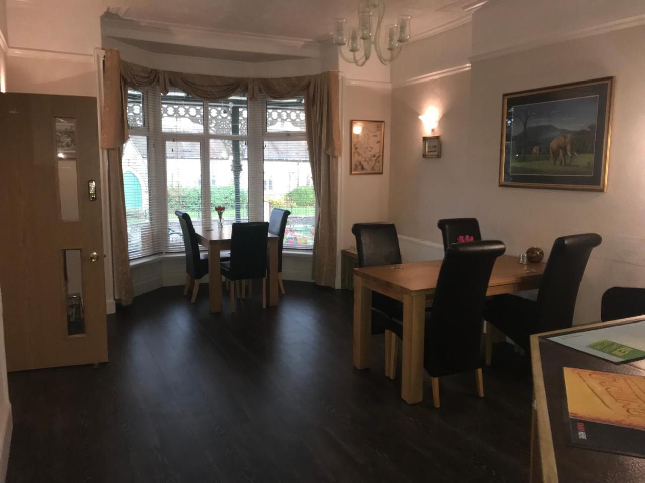 Bron Menai Guest House Caernarfon Buitenkant foto